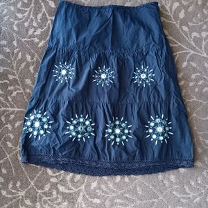 LOFT Size 14 Women's Dark Blue Bohemian Skirt with Floral Embroidery